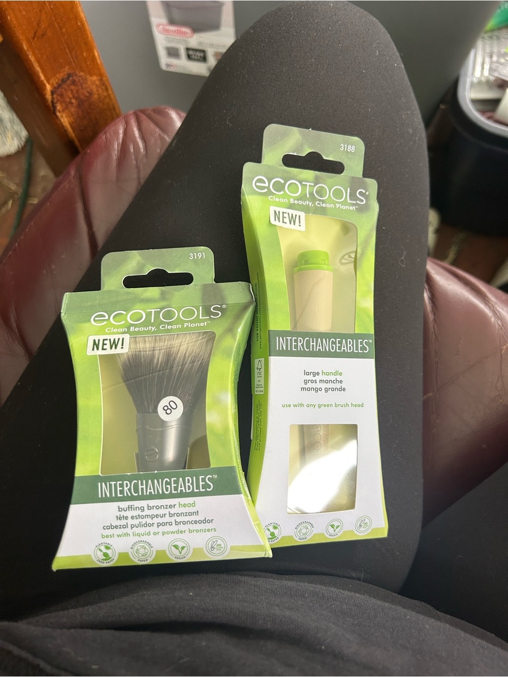 ecotools Interchangeables Buffing Bronzer Head with Green & Beige Handle